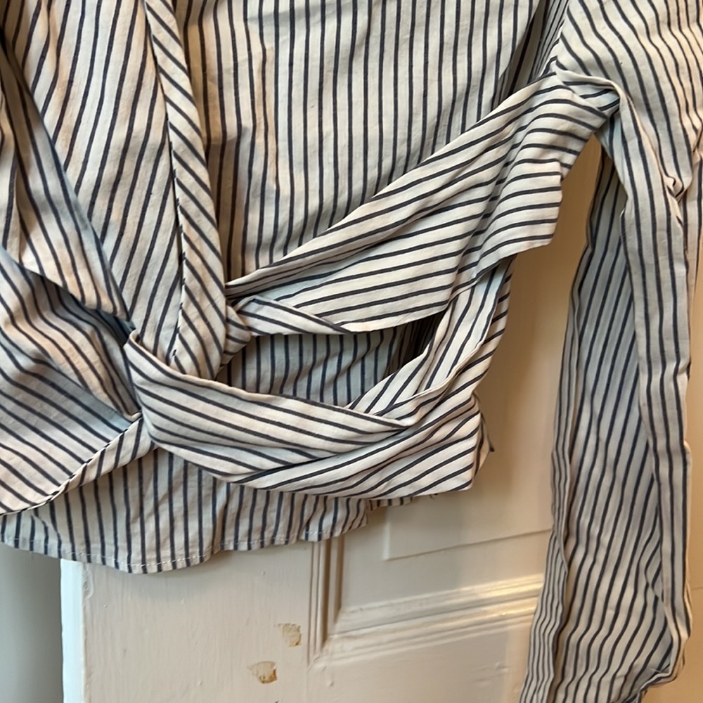 Zara Wrap Top - Picture 4 of 9